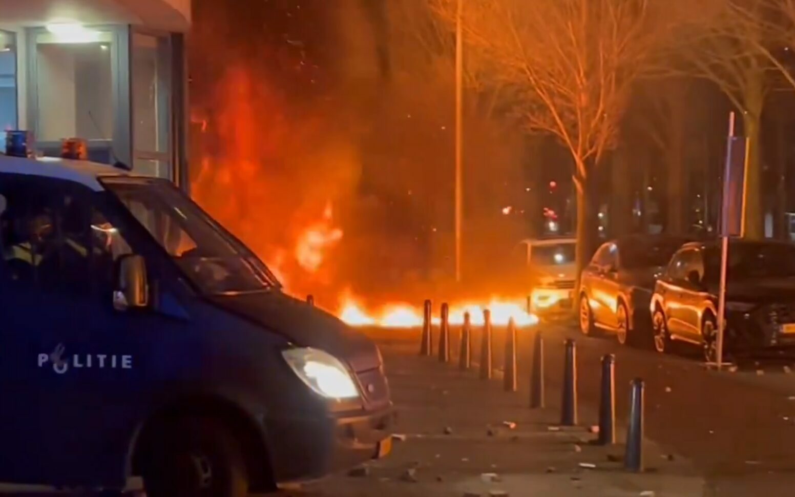 Hundreds of Eritrean immigrants riot in the Netherlands