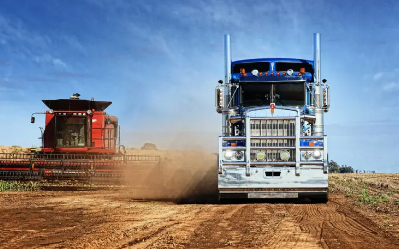 Truckers warn of empty supermarkets due to fuel crisis