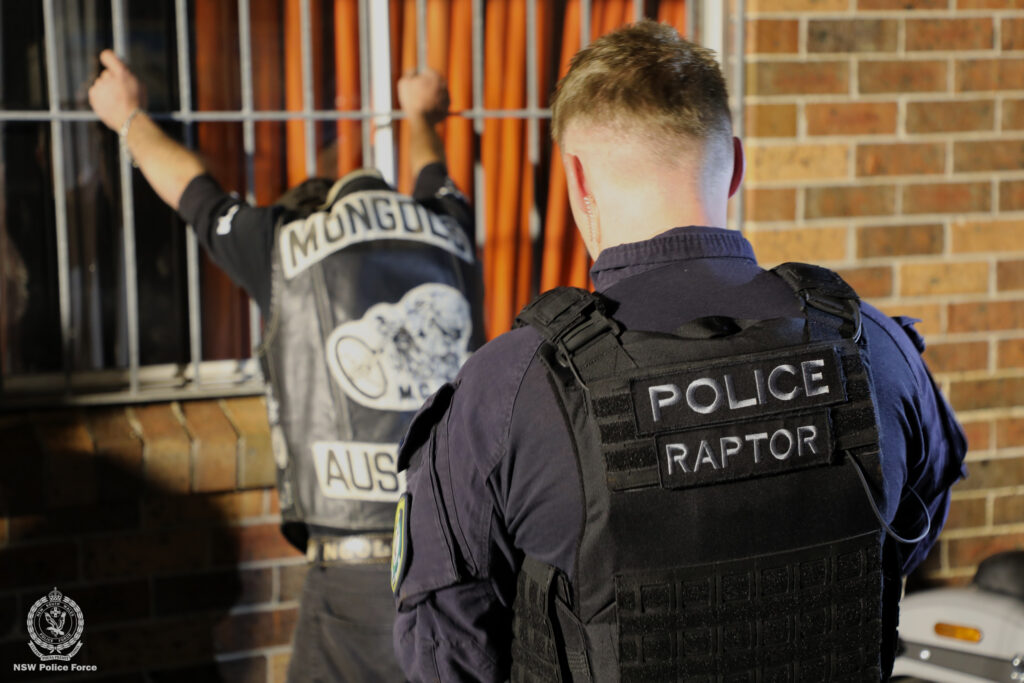 Police raid gathering of 200 Mongols bikies at Sydney clubhouse