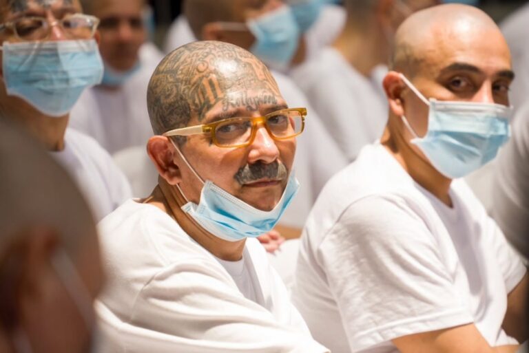 Hundreds of MS-13 gang members on mass trial in El Salvador