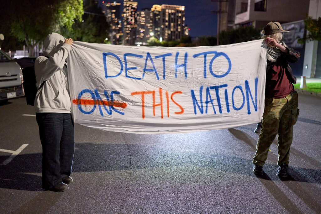 Far-left protesters call for death of Pauline Hanson – but cops arrest patriot
